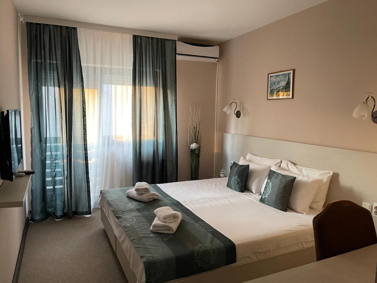 Hotel Danica Vrnjačka Banja Exteriör bild