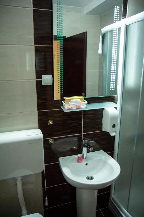 Hotel Danica Vrnjačka Banja Exteriör bild