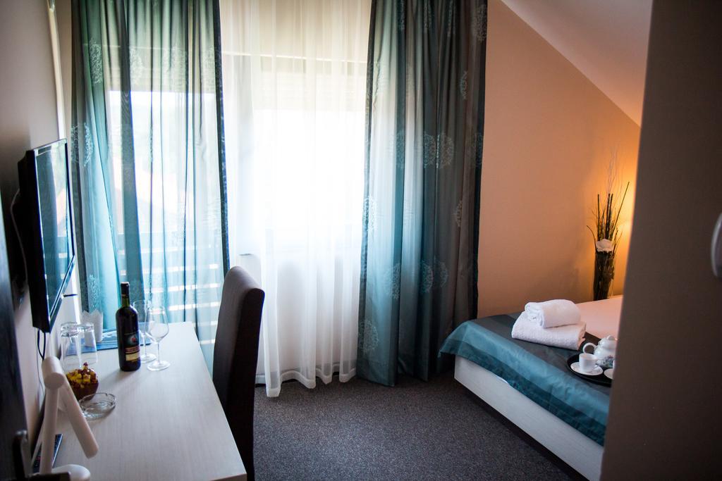 Hotel Danica Vrnjačka Banja Rum bild